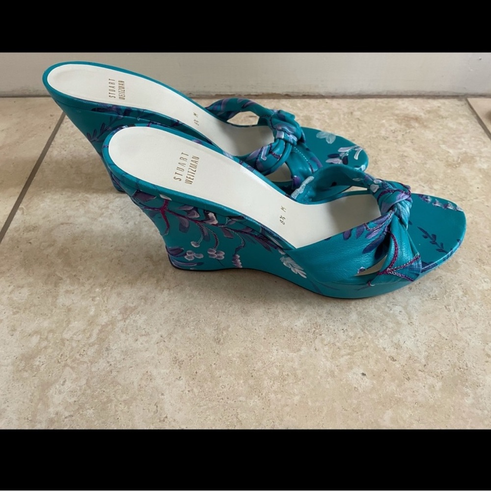 Stuart Weitzman Wedge Sandal - Picture 7 of 8